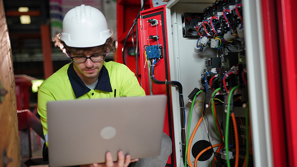 Why Do Internet Service Providers Need Field Service Management Software