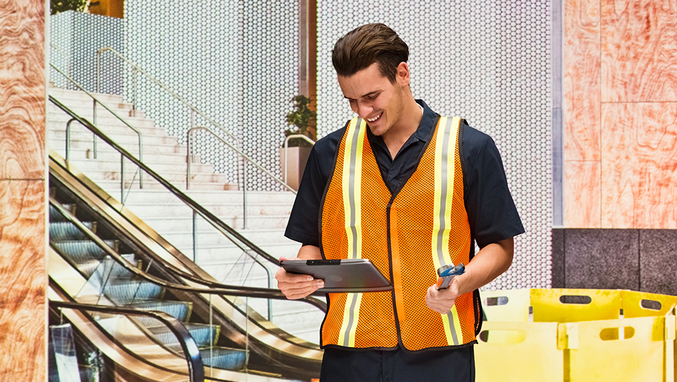 How to Choose the Right Escalator Maintenance Company for Your Business Needs