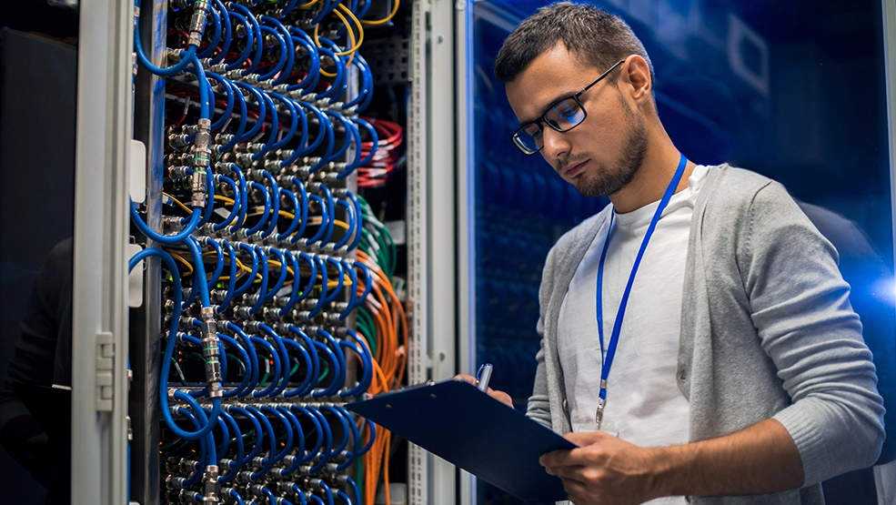 Adapting To Technological Advancements: Field Service Challenges In The Evolving Internet Service Provider Landscape