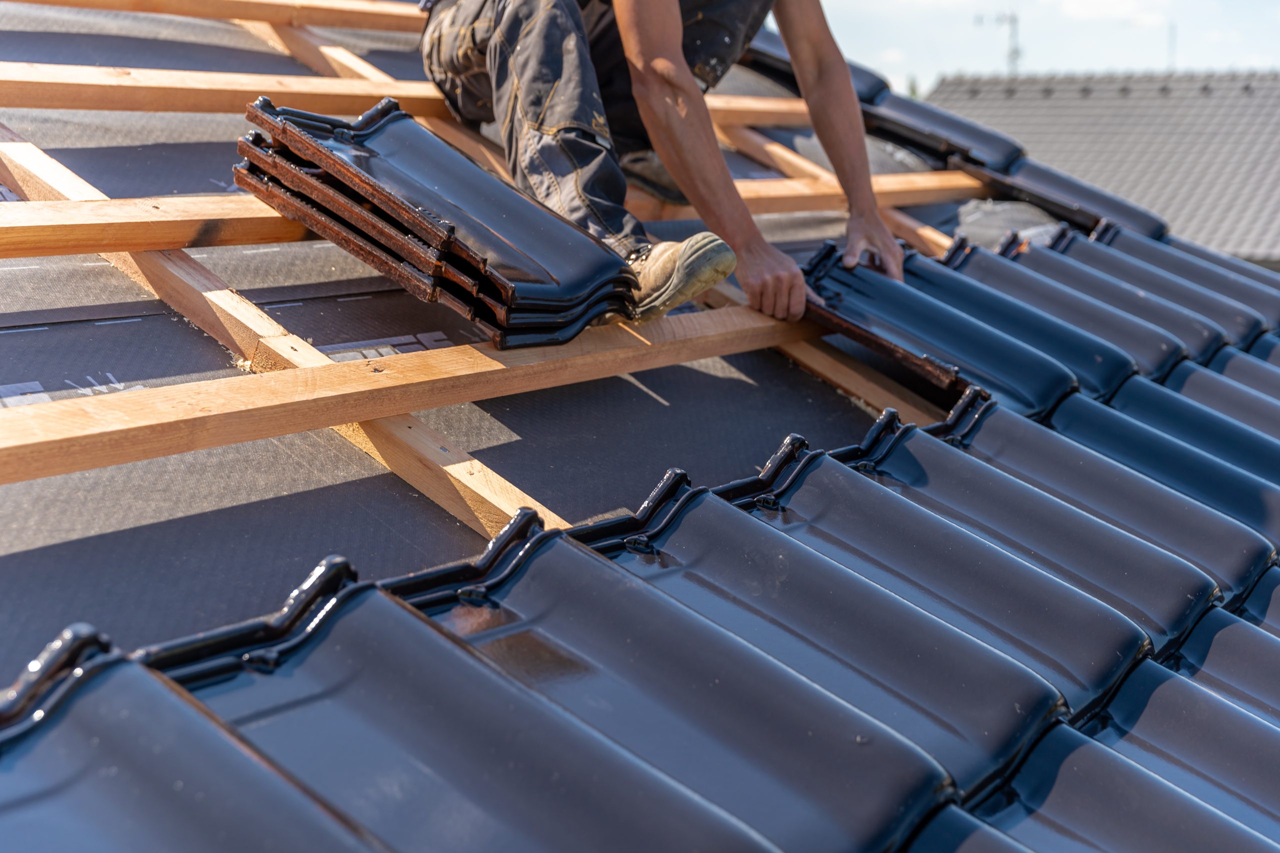 The Ultimate Guide for Estimating Roof Replacement Accurately